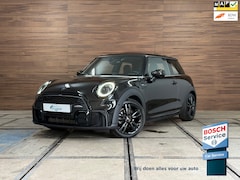 MINI Cooper - 1.5 Automaat John Cooper Works Trim | Black Edition | Sportstoelen | LED