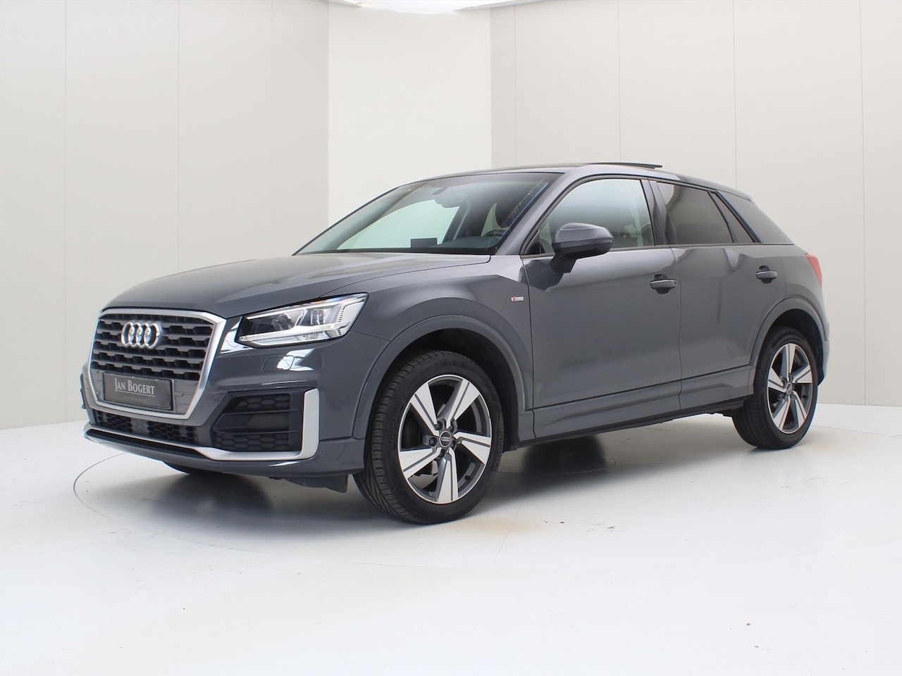 Audi Q2 - 30 TFSI 116pk 6-Bak S-Line [ PANO+CAMERA+PLATINUM+SPORT+KEYLESS+SIDE ASSIST ] - AutoWereld.nl