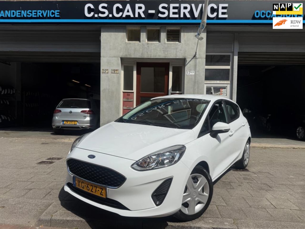 Ford Fiesta - 1.1 Trend Airco | PDC | Navi | NAP - AutoWereld.nl