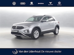 Volkswagen T-Roc - 1.5 TSI 150pk Life DSG / Navigatie / Camera / Apple Carplay