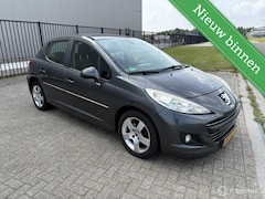 Peugeot 207 - 1.6 VTi XS
