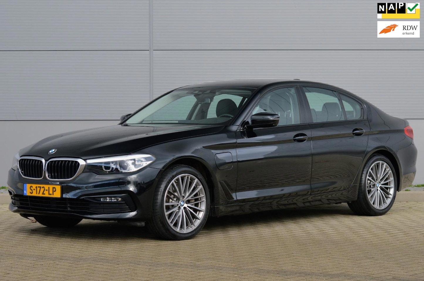 BMW 5-serie - 530e iPerformance High Executive 530e iPerformance High Executive - AutoWereld.nl