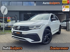 Volkswagen Tiguan - 1.4 R-Line Business eHybrid | AUTOMAAT | Met o.a. elektrische achterklep, camera, panorama