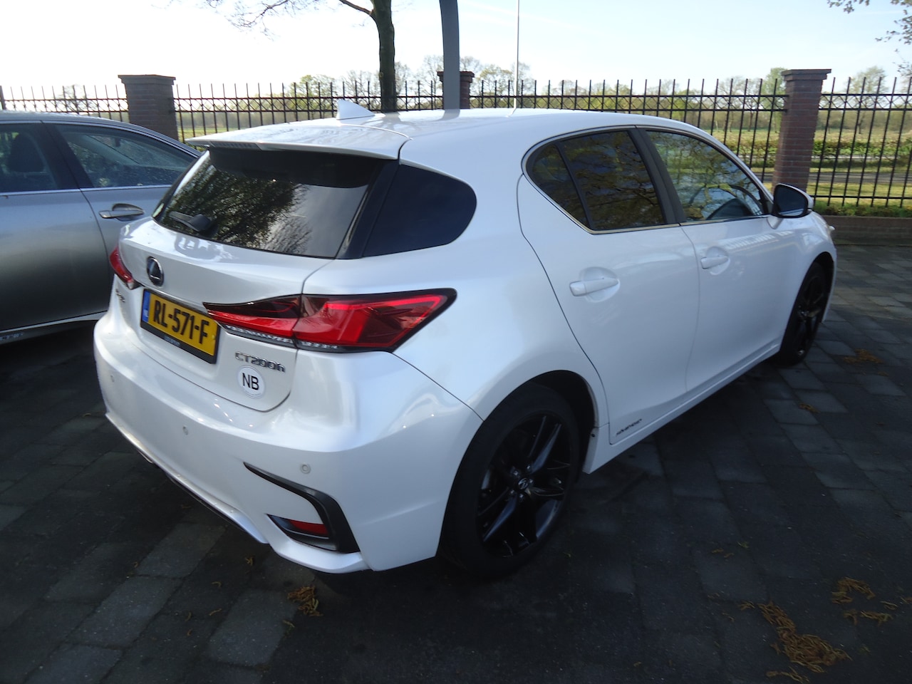 Lexus CT - 200h Business Launch Edition geweldige auto