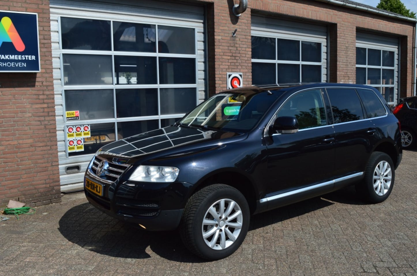 Volkswagen Touareg - Youngtimer, Leer, Navigatie 3.2 V6 - AutoWereld.nl