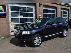 Volkswagen Touareg - Youngtimer, Leer, Navigatie 3.2 V6