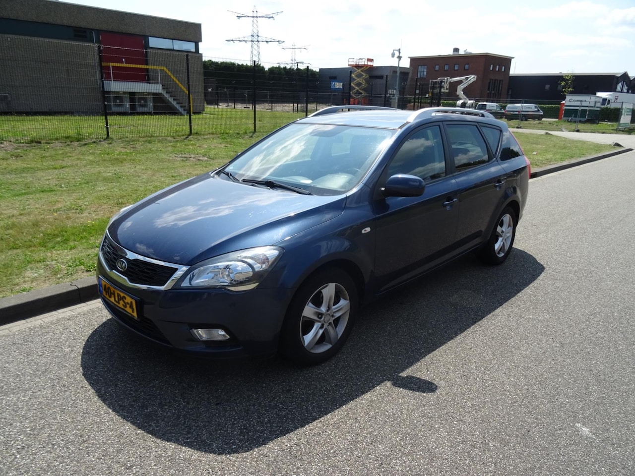 Kia Cee'd - 1.4 CVVT X-ecutive 1.4 CVVT X-ecutive - AutoWereld.nl