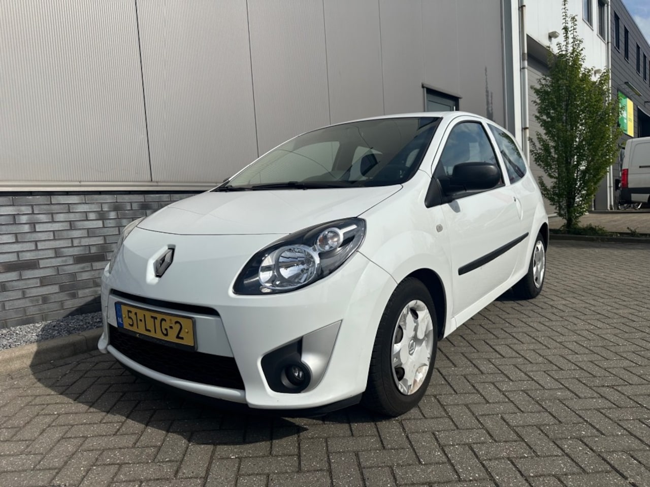 Renault Twingo - 1.2-16V Authentique 1.2-16V AUTHENTIQUE - AutoWereld.nl