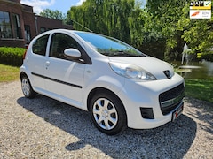 Peugeot 107 - 1.0-12V XS 5-deurs AIRCO