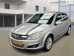 Opel Astra - 1.6 Temptation NAVI PSENSOR CRUISE TREKHAAK 3 X SLEUTELS