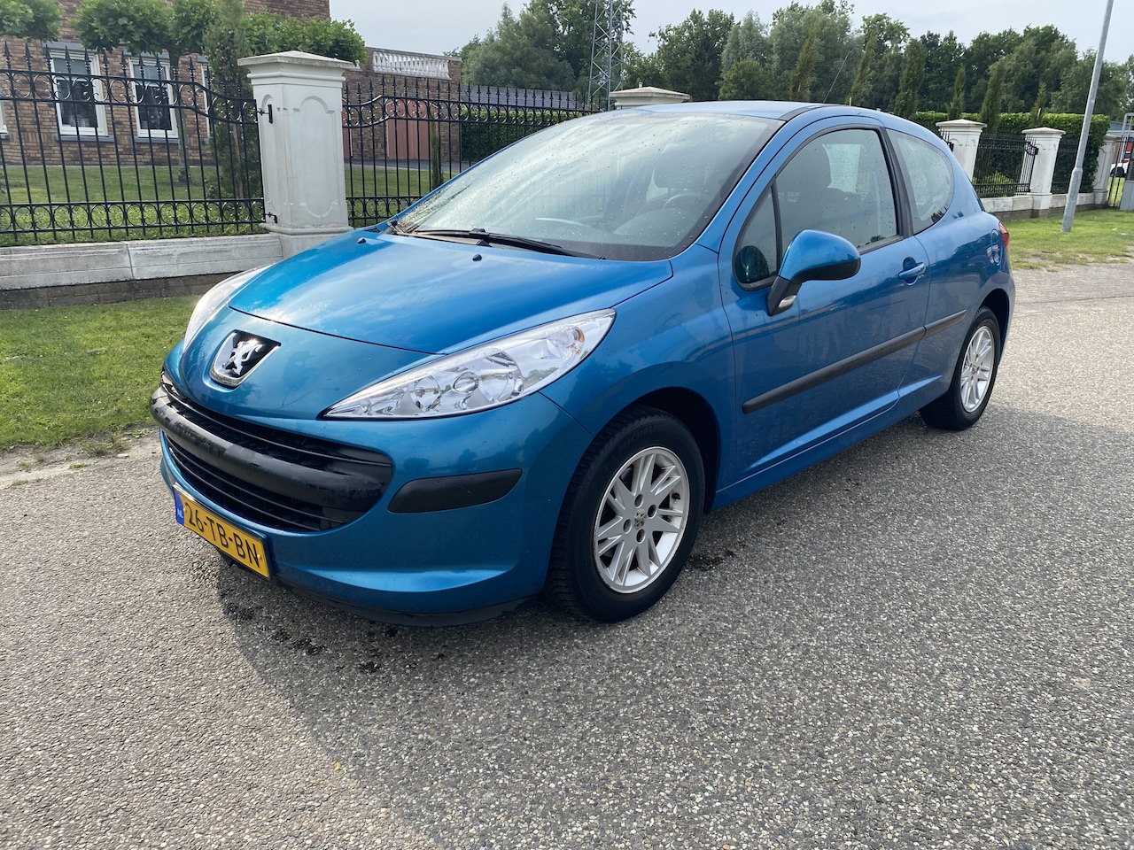 Peugeot 207 - 1.4-16V X-line inruil koopje lees tekst - AutoWereld.nl