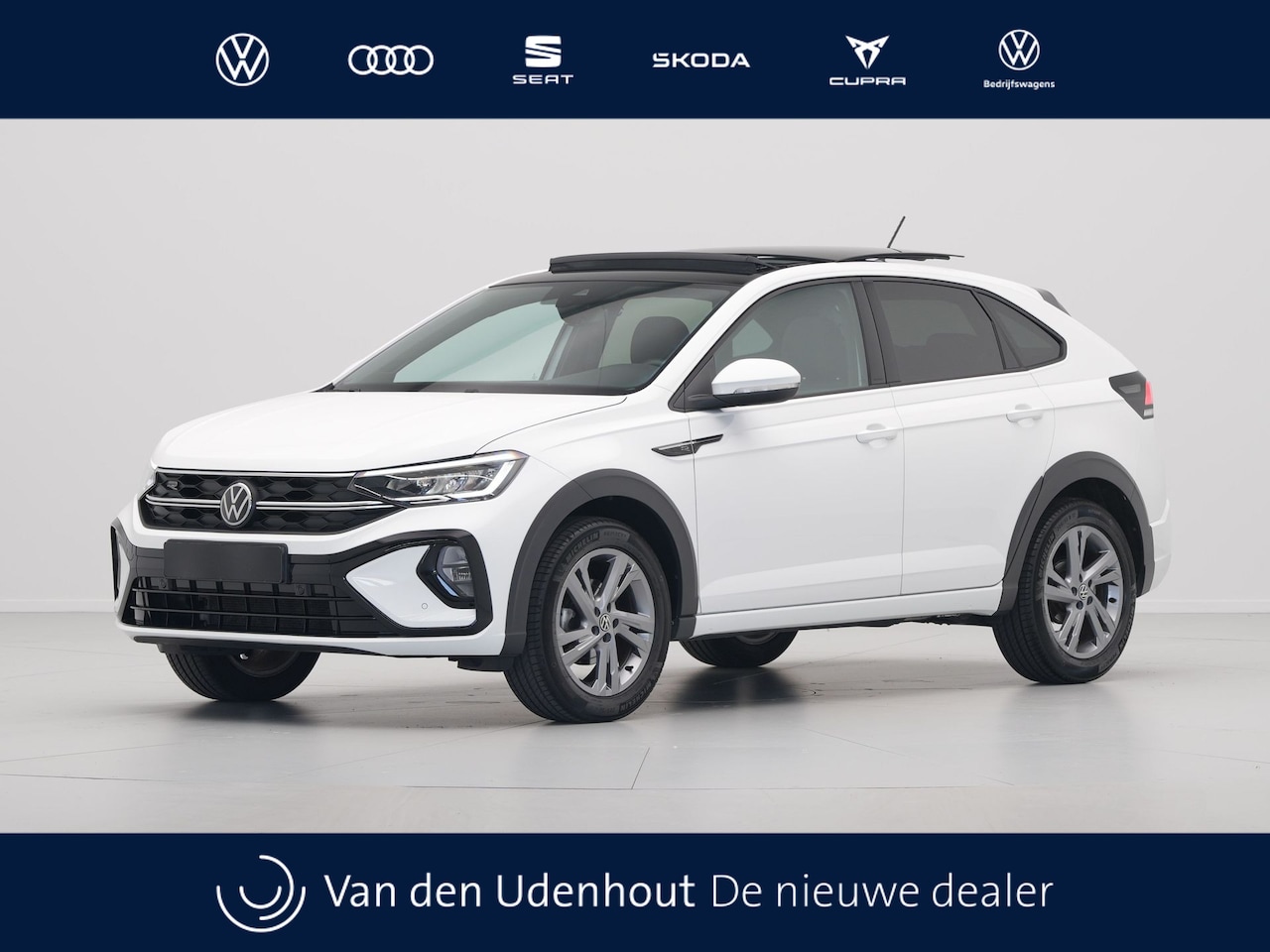 Volkswagen Taigo - 1.0 TSI 110pk R-Line Panorama dak trekhaak climate control Pdc - AutoWereld.nl