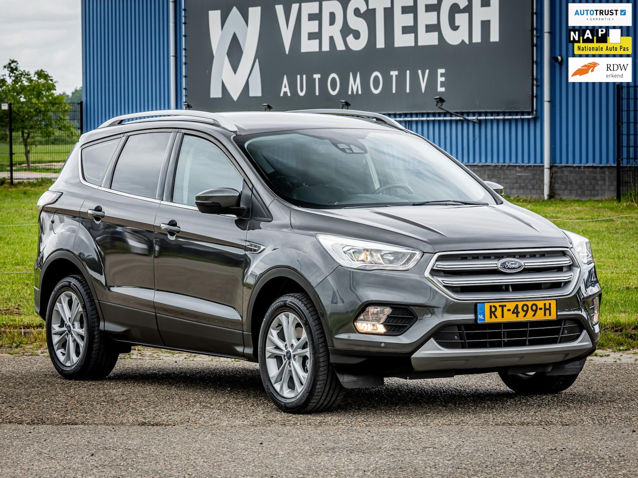 Ford Kuga - 1.5 EcoBoost Titanium|Achteruitrijcamera|Trekhaak - AutoWereld.nl