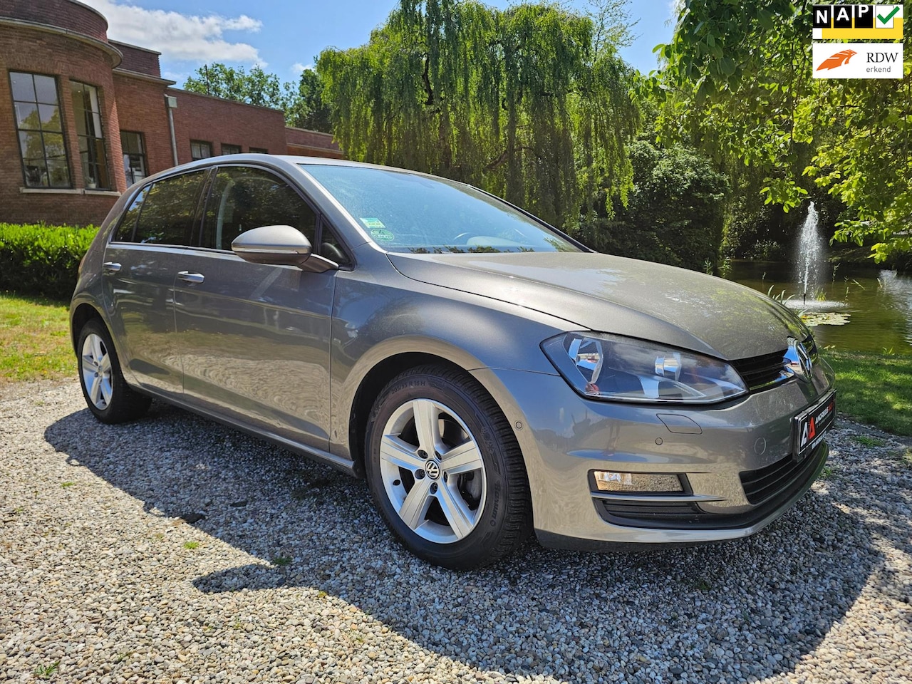Volkswagen Golf - 1.4 TSI 5-deurs AUTOMAAT/airco/CRUISE - AutoWereld.nl