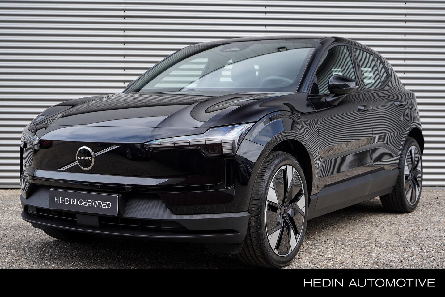 Volvo EX30 - Single Motor Extended Range Plus 69 kWh NIEUWE AUTO 0km! | 20-inch 5-Spaaks Aero - AutoWereld.nl