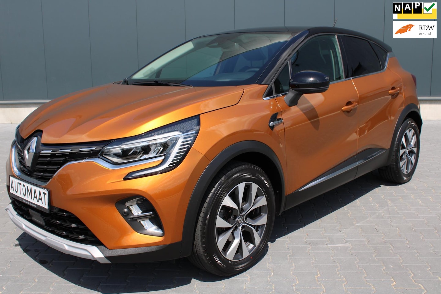 Renault Captur - 1.3 TCE Intens Navigatie Cruise TREKHAAK - AutoWereld.nl