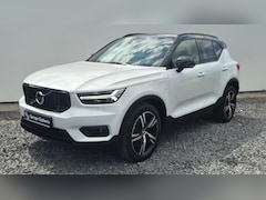 Volvo XC40 - 1.5 T4 Recharge R-Design Climate Pro Pack - Parkeer pakket - Lighting Pack - Privacy Glass