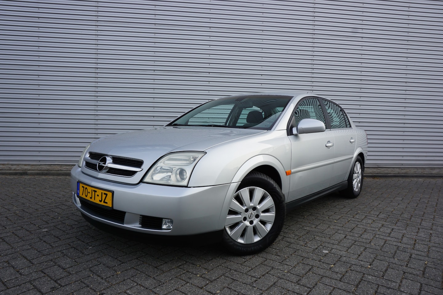 Opel Vectra - 1.8-16V Elegance Airco / Parkeers. / Elektr. ramen / Cruise / NAP - AutoWereld.nl