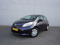 Toyota Yaris - 1.0 VVT-i Now Airco / Elektr. ramen / NAP