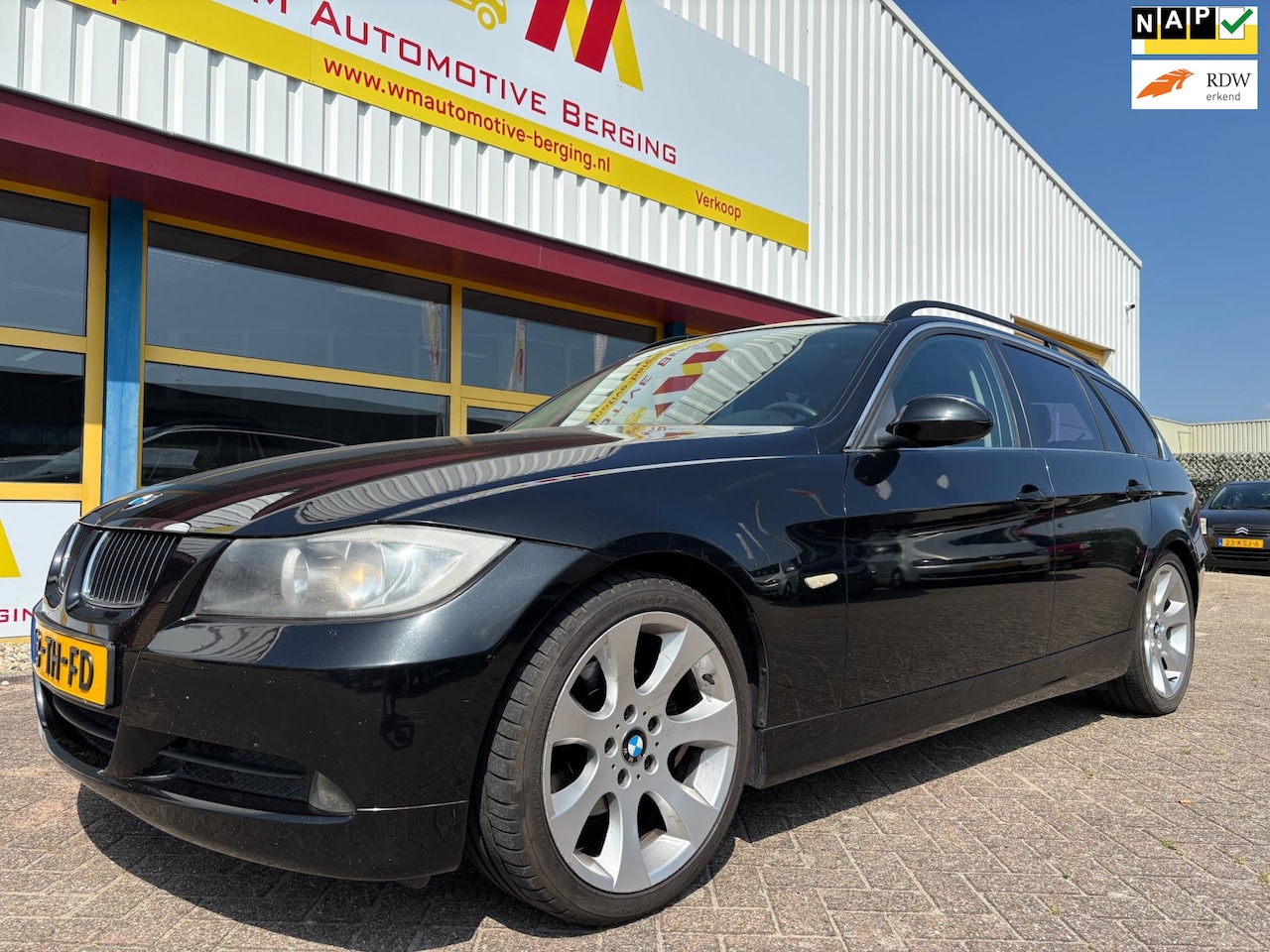 BMW 3-serie Touring - 325i Business Line AUTOMAAT - AutoWereld.nl