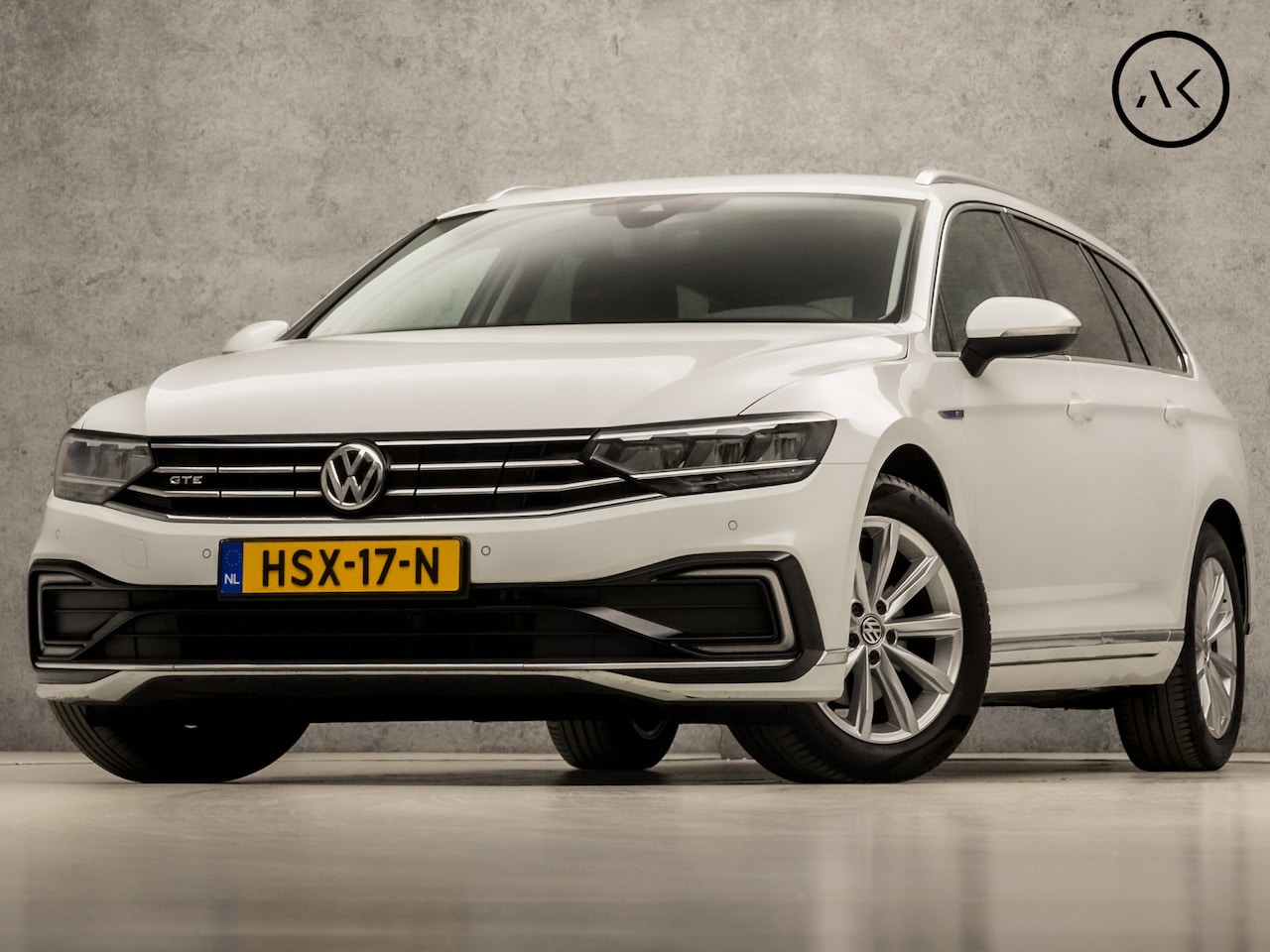 Volkswagen Passat Variant - 1.4 TSI PHEV GTE Business 218Pk Automaat (DRAADLOOS APPLE CARPLAY, GROOT NAVI, CLIMATE, LE - AutoWereld.nl