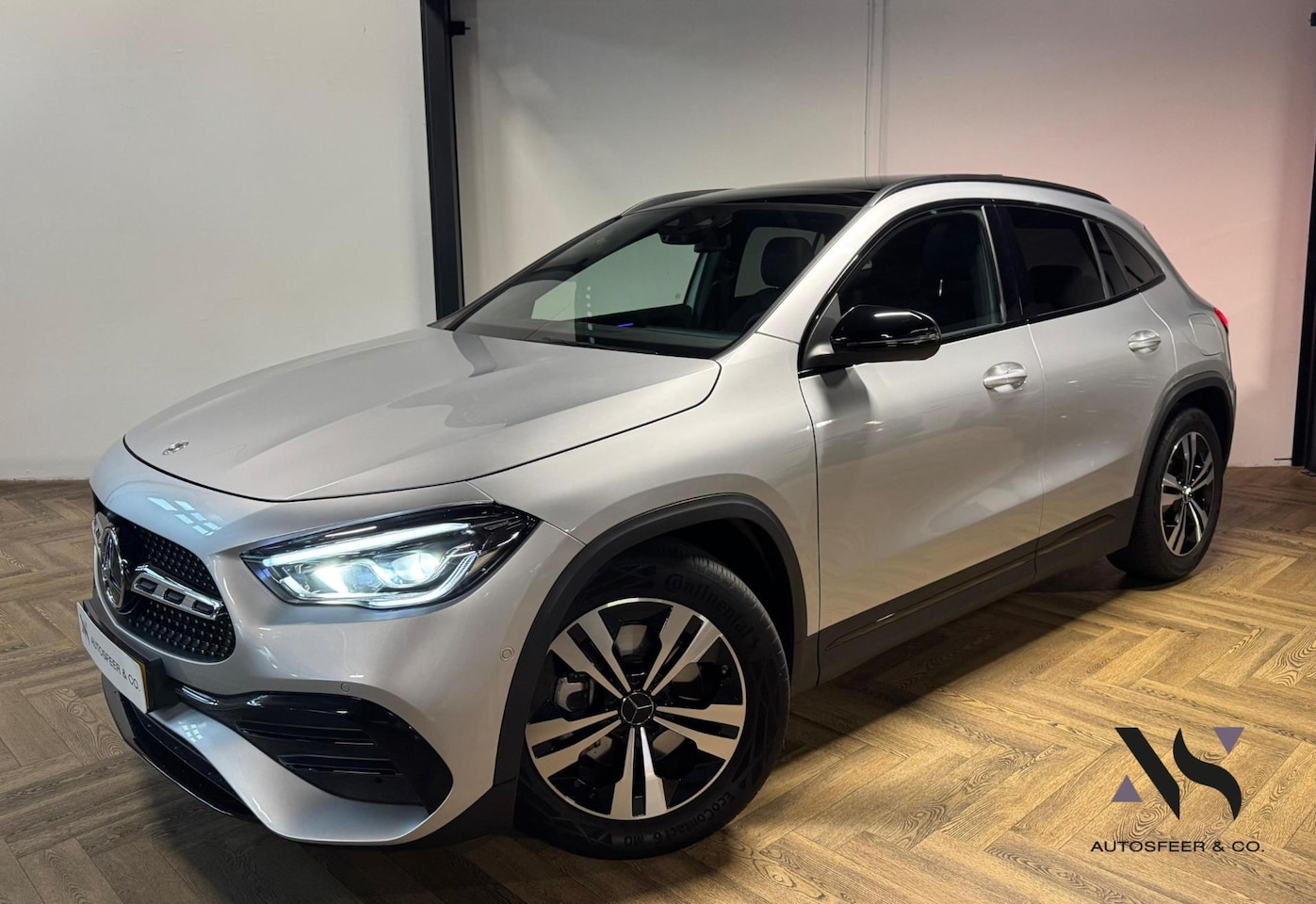 Mercedes-Benz GLA-Klasse - 220 d PANO KEYLESS CAM - AutoWereld.nl