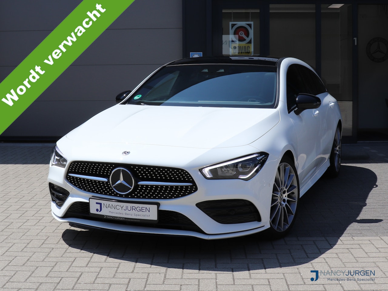 Mercedes-Benz CLA-klasse Shooting Brake - 250 e Business | AMG | Night | Pano | MBUX High End | Parkeer Pakket | 19"LM AMG | - AutoWereld.nl