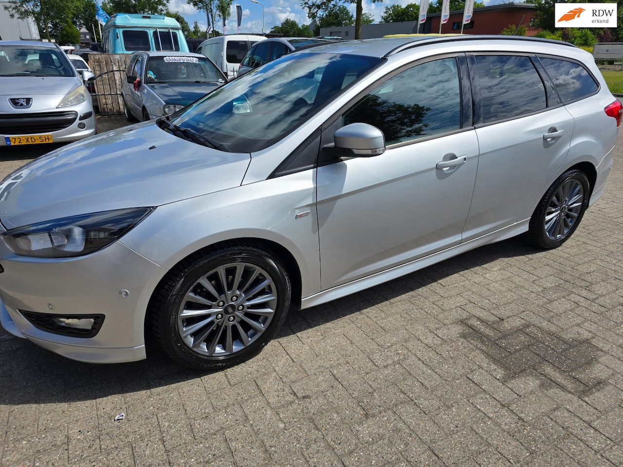 Ford Focus Wagon - 1.0 ST-Line 1.0 ST Line - AutoWereld.nl