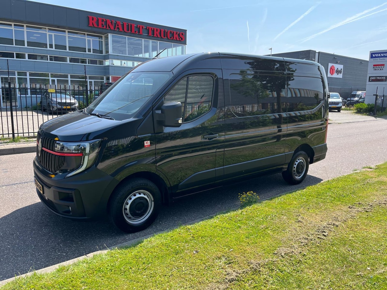 Renault Master - 4 Red Edition L2 H2, 150 pk, Airco, nw Model - AutoWereld.nl