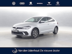 Volkswagen Polo - 1.0 TSI 95pk Life Edition / Navigatie / Stoelverwarming / Camera
