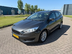Ford Focus Wagon - 1.0 Navi LED Cruise control
