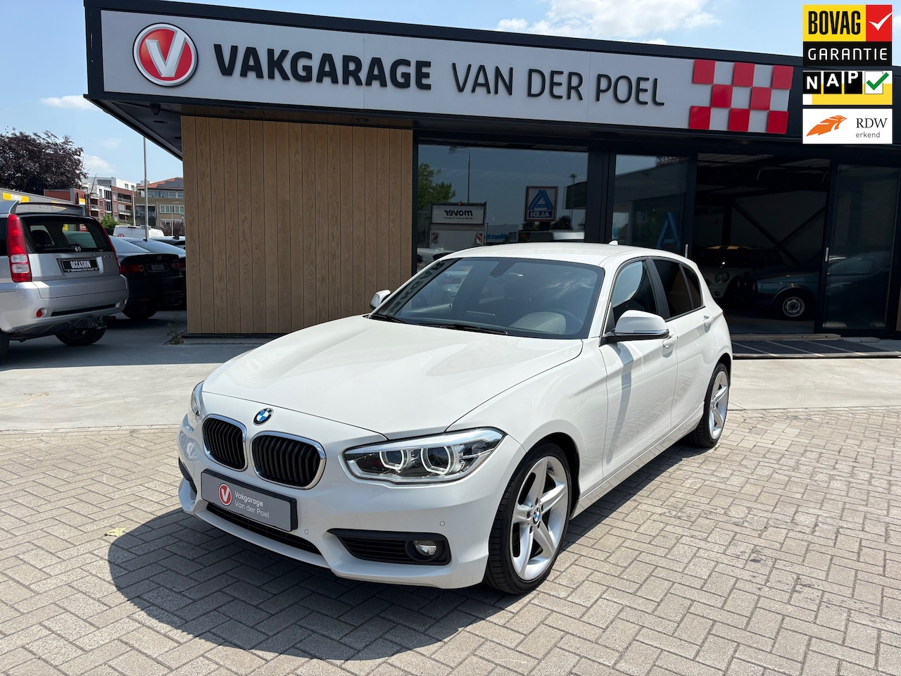 BMW 1-serie - 118i Corporate Lease Executive 118i Corporate Lease Executive - AutoWereld.nl