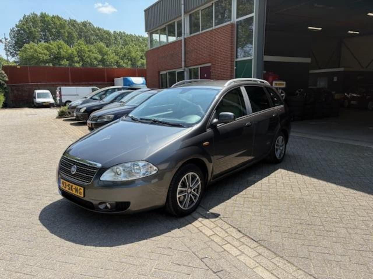 Fiat Croma - 2.2-16V Emotion 2.2-16V Emotion - AutoWereld.nl