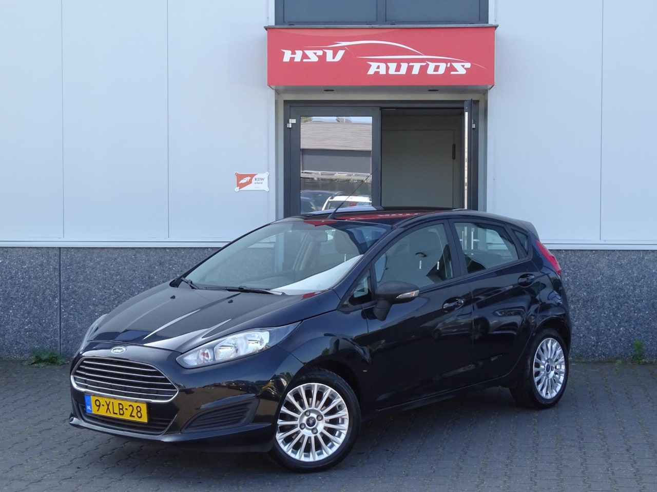 Ford Fiesta - 1.0 Titanium airco LM 4-deurs - AutoWereld.nl