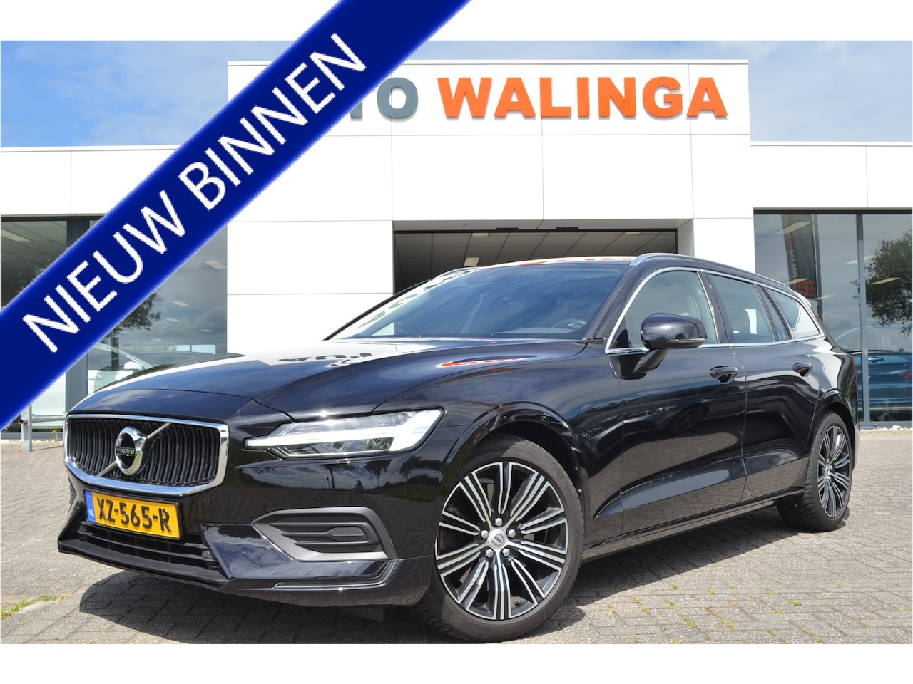 Volvo V60 - 2.0 T5 Momentum Leer | Stoelverwarming + achter + stuur | Pilot assist | Dodehoeksensor | - AutoWereld.nl
