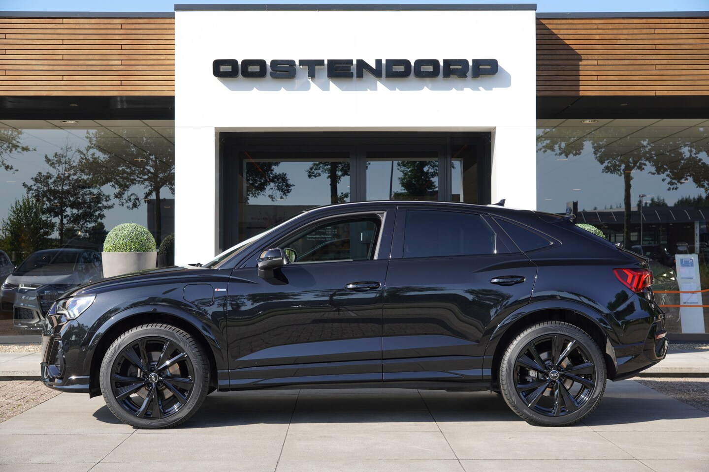 Audi Q3 Sportback - 45TFSIe/245pk S-Line|2022|Matrix LED|PDC+360Camera|SONOS|Virtual Cockpit|Cruise+ACC|Sfeerv - AutoWereld.nl