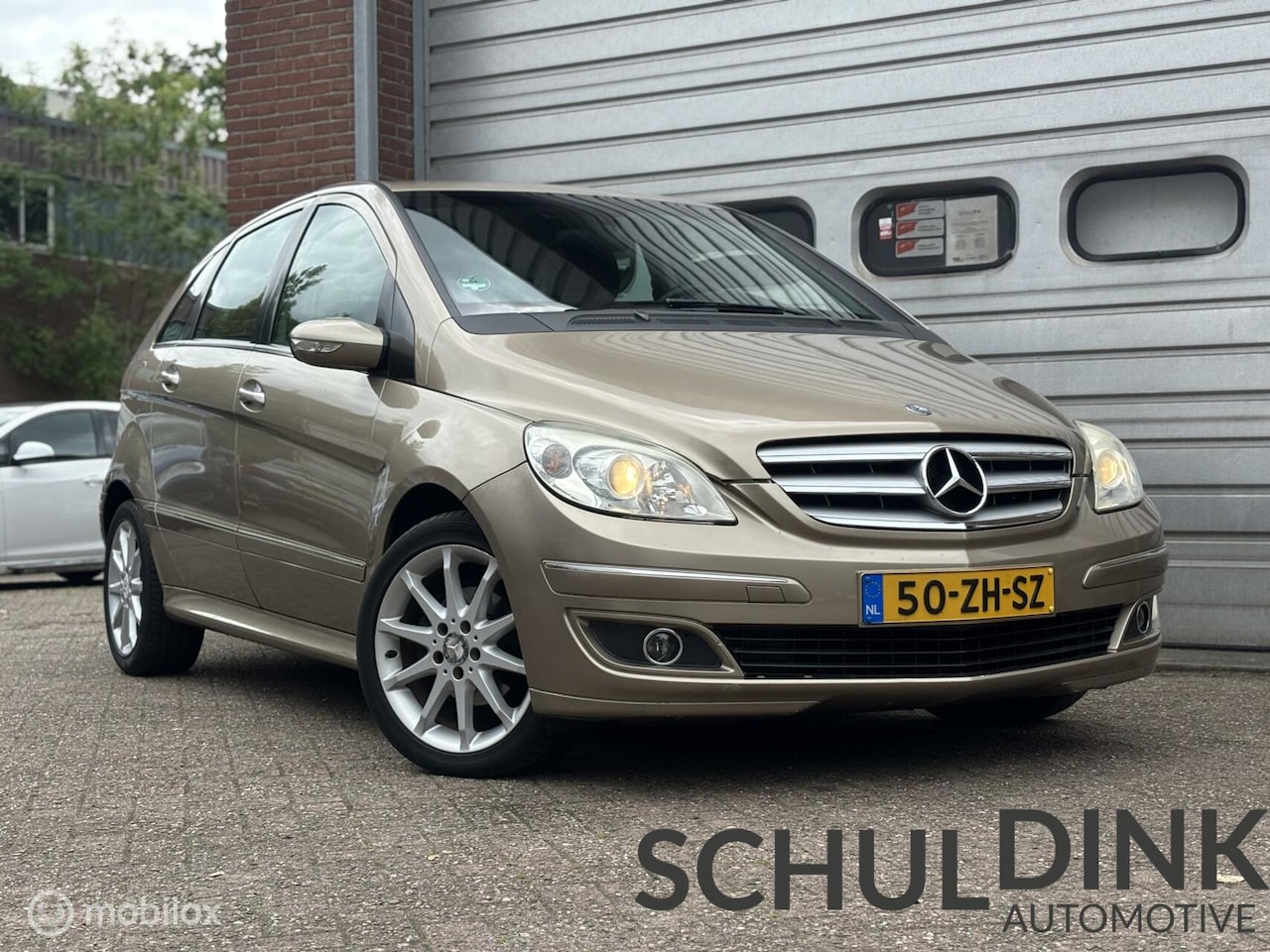 Mercedes-Benz B-klasse - 170 AUTOMAAT|TREKHAAK|CRUISE CONTROLE|AIRCO - AutoWereld.nl