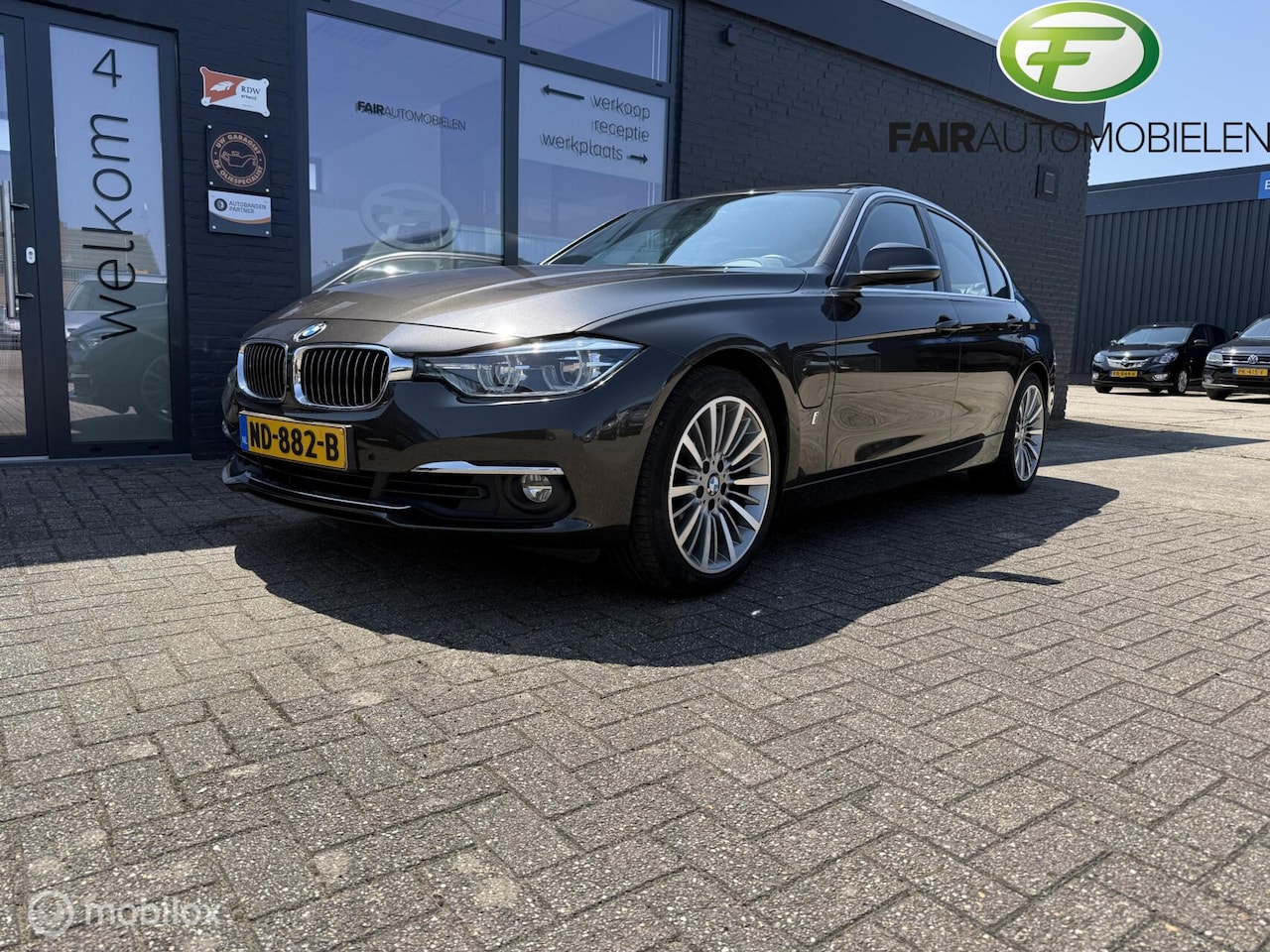 BMW 3-serie - 330e Centennial Executive 330e Centennial Executive - AutoWereld.nl