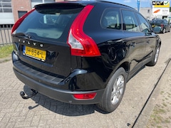 Volvo XC60 - 2.0 D3 Summum 5 cylinder Prijs export €9900