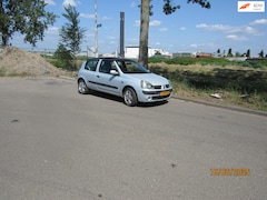 Renault Clio - 1.4-16V Excitement
