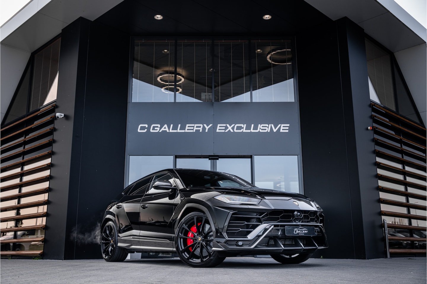 Lamborghini Urus - 4.0 V8 - Akrapovic l Carbon | B&O Advanced l Panorama - AutoWereld.nl