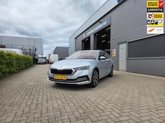 Skoda Octavia Combi - 1.4 TSI iV PHEV Style Rijklaar incl 1 jaar Bovag garantiepakket