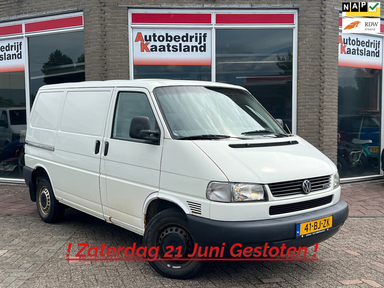 Volkswagen Transporter - 2.5 TDI 292 T800 Base - BTW - 197.040 KM! - Cruise - 2003 - AutoWereld.nl