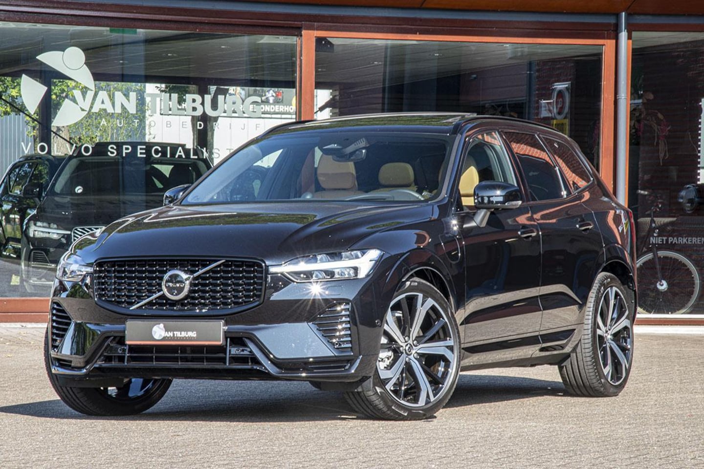 Volvo XC60 - 2.0 T8 Plug-in hybrid AWD Ultra Dark 2.0 T8 PLUG-IN HYBRID AWD ULTRA DARK - AutoWereld.nl