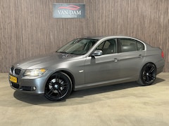 BMW 3-serie - 325i 2009 AUTOMAAT / XENON CRUISE LEDER NAVI PDC