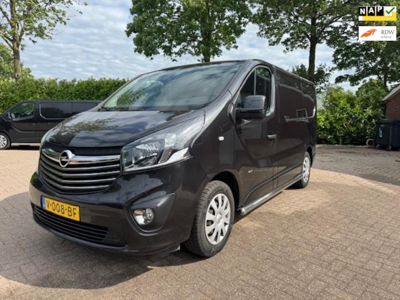 Opel Vivaro - 1.6 CDTI L1H1 Sport EcoFlex 1.6 CDTI L1H1 Sport EcoFlex - AutoWereld.nl