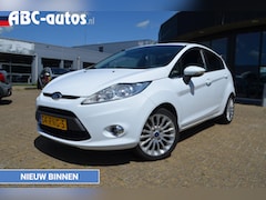Ford Fiesta - 1.6 Titanium / Cruise / Clima / PDC