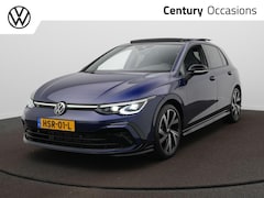 Volkswagen Golf - 1.5 eTSI R-Line Business / Panodak / Adap. Cruise / Camera