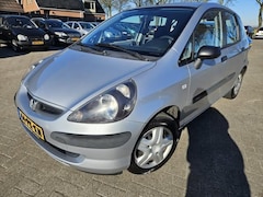Honda Jazz - 1.2 S 5Drs. 2004. Airco/Trekhaak/Elektrische ramen/CV Etc. APK 06-2026