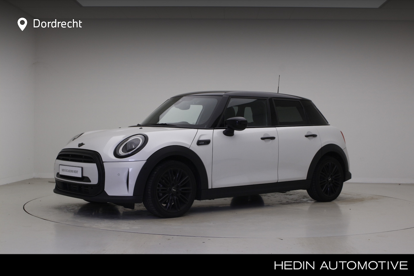 MINI Cooper - 5-deurs Camden Edition | Premium Plus | Panoramadak | Stoel + stuurwielverwarming | Piano - AutoWereld.nl